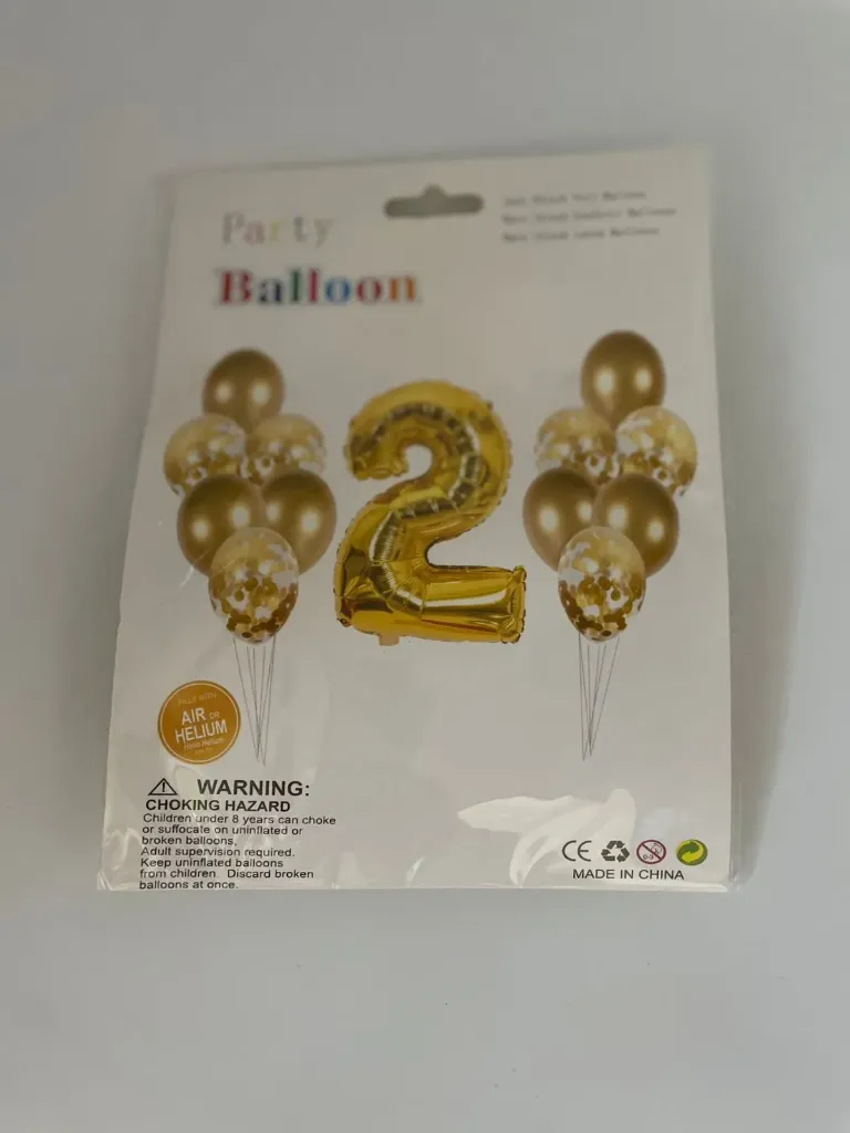 Foil number 32 inch gold with 6 gold latex balloons and 6 confetti balloons (2)