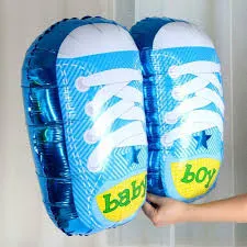 Baby shoes foil balloon