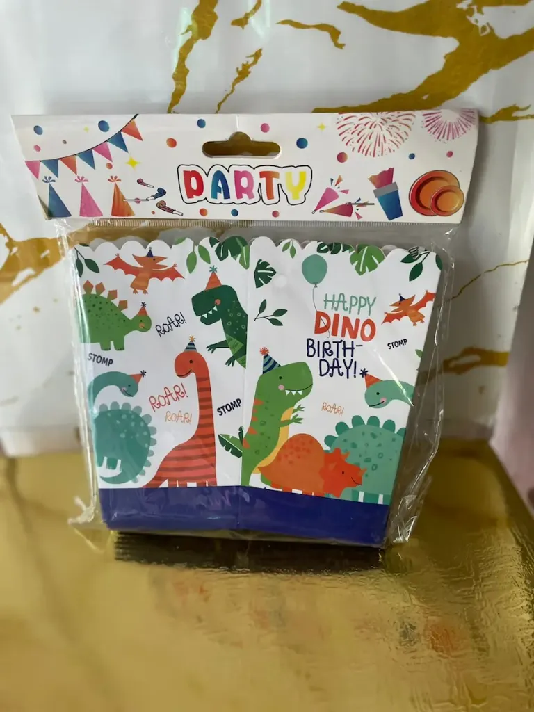 Dinosaur-theme popcorn boxes