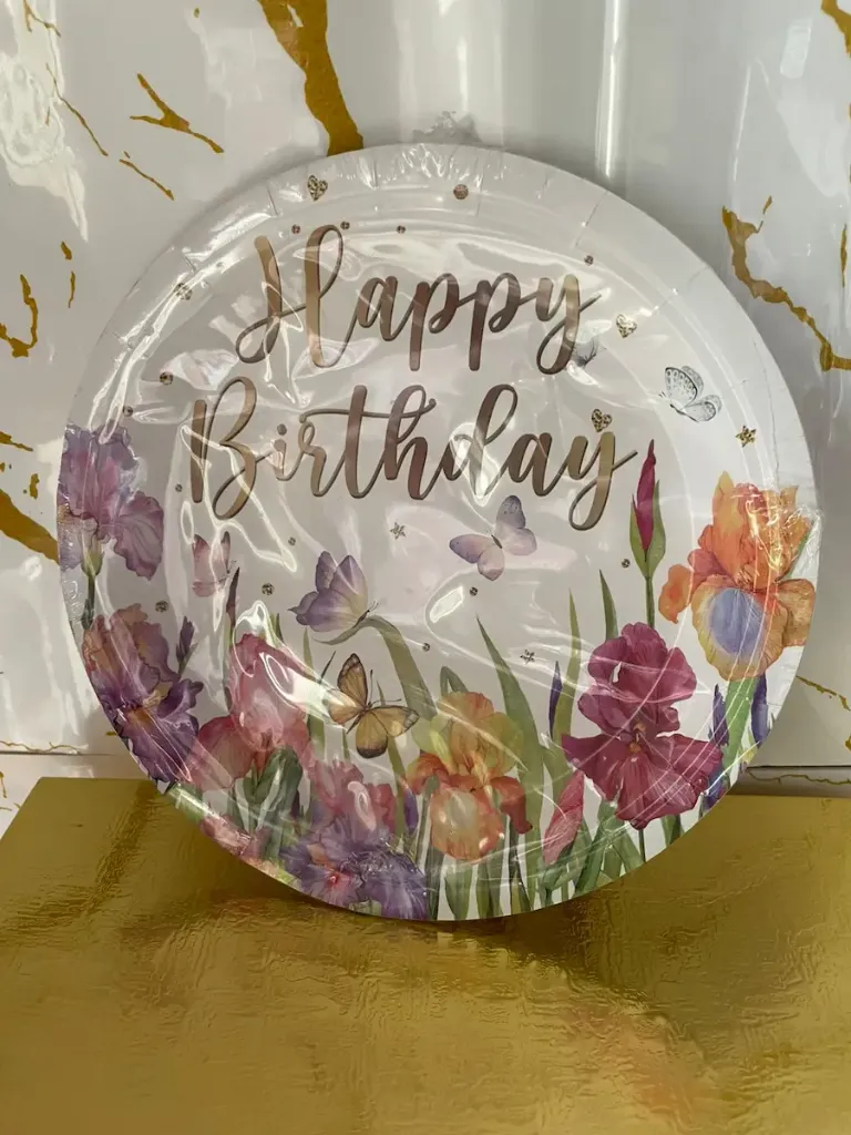 Floral-theme 23cm plates