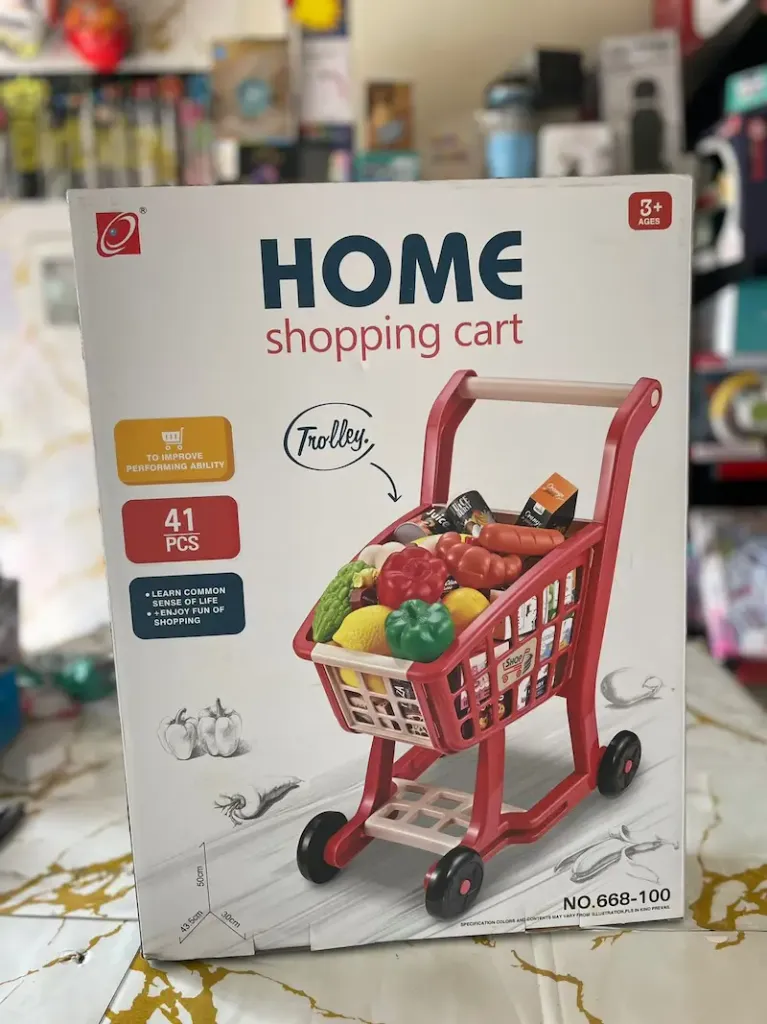 Home Shopping Cart play set. 50cm x 43.5cm x 30cm.
