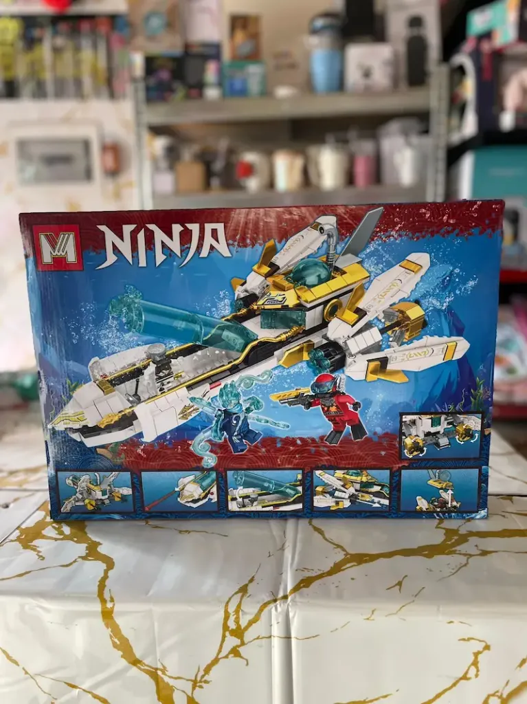 Building block toy set themed around Ninja