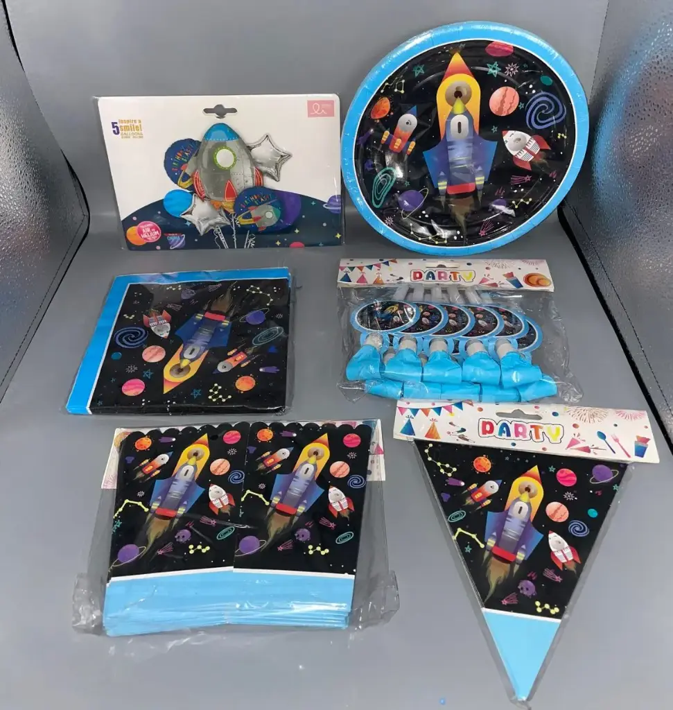 Space party theme (set foil balloons)