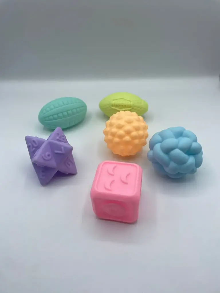 Educational Soft  Hand  Ball Baby  Newborn Baby Soft Toy 6 pieces