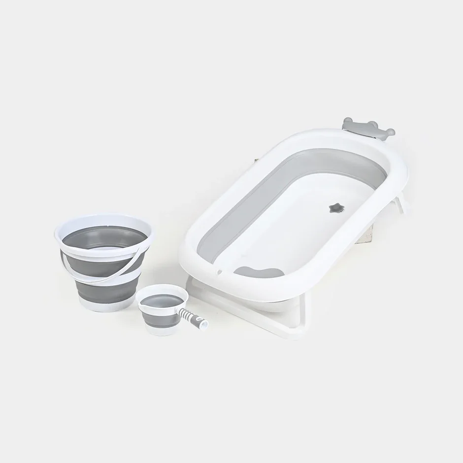 Foldable baby bathtub set. The set includes a foldable bathtub, a collapsible bucket, and a smaller collapsible cup